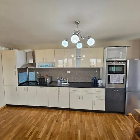 Two Bedroom 46- Trakia 54 а *